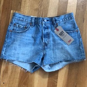 Levi 501 Mid Rise Shorts BNWT
